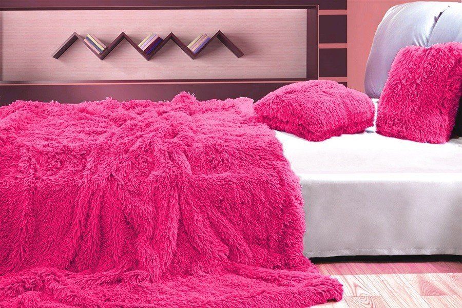 Dumdekorace Chlupatá přikrývka a deka růžové barvy na postel 150x200 od 832  Kč - Heureka.cz