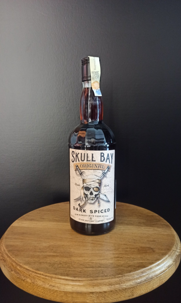 Skull Bay Dark Spiced 37,5% 0,7 l (holá láhev)