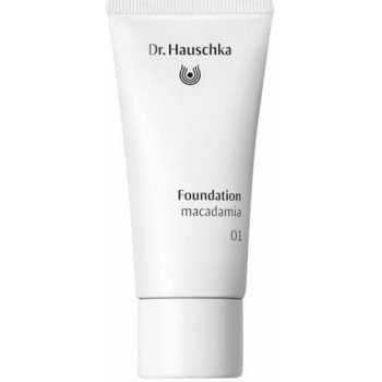 Dr. Hauschka Foundation Vyživující make-up s minerálními pigmenty 002 Pine 30 ml