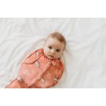 Sleepee Zavinovačka Second Step Swaddle s čepičkou Vintage Animals Amaranth – Zboží Mobilmania