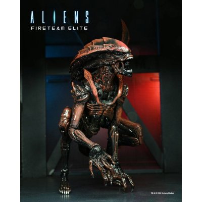 NECA Aliens Fireteam Elite Prowler Alien 23 cm