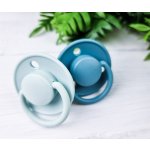Bibs De Lux přírodní kaučuk 2 ks Nordic Mint + Island Sea – Sleviste.cz