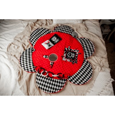 Černá na bílé Interaktivní podložka květ – Sleviste.cz