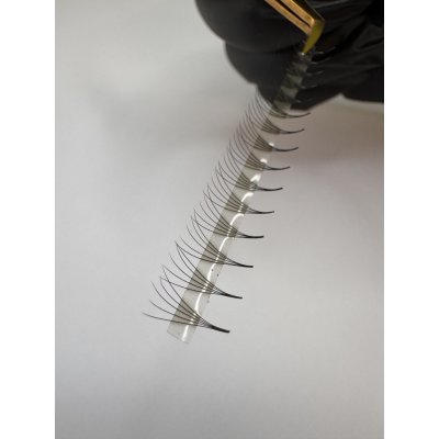 Luxury Lashes 5D Řasy Premium LINE v hotovém vějířku 1 000 ks Zakřivení umělých řas: C, Délka umělých řas: Mix délek 8-13 mm, Tloušťka řas: 007 – Zboží Dáma