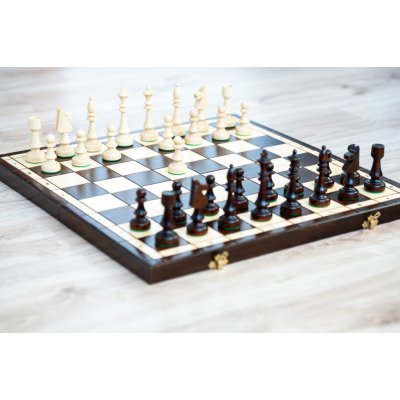 Dřevěné šachy Chess Club – Zboží Dáma