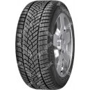 Goodyear UltraGrip 8 235/60 R17 102H