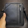 Taška  Bellugio pánská malá černá Leather kožená crossbody messenger taška přes rameno S malá Praktická menší kožená messenger taška přes rameno . Kvalitní kůže klasická černá spousty kape