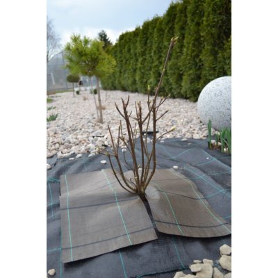 Agrojutex Tkaná mulčovací plachetka 50 x 50 cm černá – HobbyKompas.cz