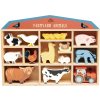 Dřevěná hračka Tender Leaf Toys dřevěná domácí zvířata na poličce 39 ks Farmyard set