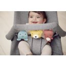 Babybjörn hračka na lehátko textilní zvířátka Soft Friends