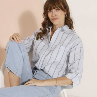 Košile oversize pruhovaná nebeská modrá/modrá – Zboží Dáma