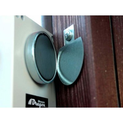 LAPKA Vodotěsný, ultrazvukový plašič na kuny, myši a potkany DRAGON ULTRASONIC C200 - napájení přes 6V adaptér v balení – Zboží Dáma