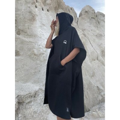 Základní pončo z vafloviny Černé – Sleviste.cz