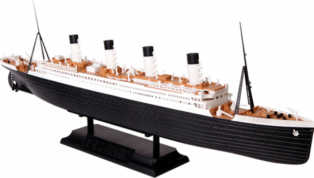 Zvezda Model Kit loď 9059 R.M.S. Titanic 1:700