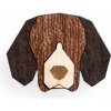 Brož BeWooden dřevěná brož ve tvaru psa Beagle BR52