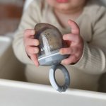 Akuku krmící síťka kočička šedá – Zboží Dáma