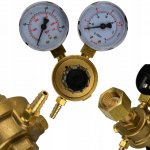 GEKO G80034 Redukční ventil CO2 a ARGON mix 2 manometry – Sleviste.cz
