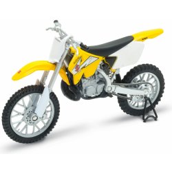 Welly Motocykl Suzuki RM250 model žlutá 1:18