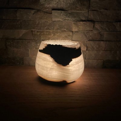 Svícen z přírodního kamene kónický M Varianta: Tmavý prvek – Hledejceny.cz