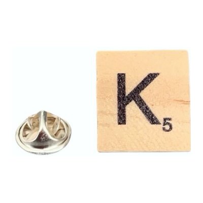 Brož Scrabble písmeno K