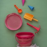 COMPACTOYS Skládací sada na písek 7v1 červená – Sleviste.cz