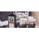 Jägermeister 35% 1 l (holá láhev) – Zboží Mobilmania