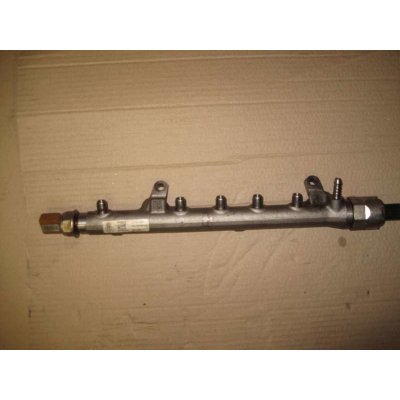 vstřikovací lišta - rampa VW Passat B7 3AA 1,6 TDI 03L130089AA | Zboží Auto