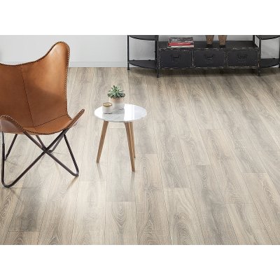 Egger Classic Dub bardolino šedý EPL036 1,99 m²