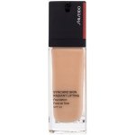 Shiseido Synchro Skin Radiant Lifting Foundation rozjasňující liftingový make-up SPF30 230 Alder 30 ml – Zboží Dáma