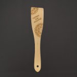 AMADEA Dřevěná obracečka buk text "tatínek král kuchyně", masivní dřevo, délka 30 cm, český výrobek – Zboží Dáma