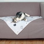 Trixie Mimi Plyšová deka šedá s kočičími hlavami 70 x 50 cm – Zboží Mobilmania