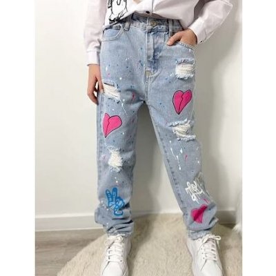 Fashion ripped jeans Broken heart