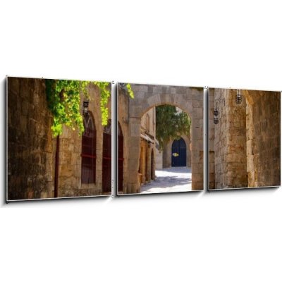 Obraz 3D třídílný - 150 x 50 cm - Medieval arched street in the old town of Rhodes, Greece Středověká oblouková ulice ve starém městě Rhodos v Řecku – Zboží Mobilmania