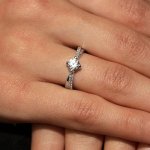SILVEGO stříbrný originální prsten se zirkony SHZR302 – Zboží Dáma