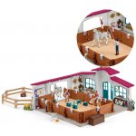 Schleich jezdecká aréna Peppertree – Sleviste.cz