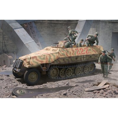 Sd.Kfz 251 D Trumpeter 00942 1:16