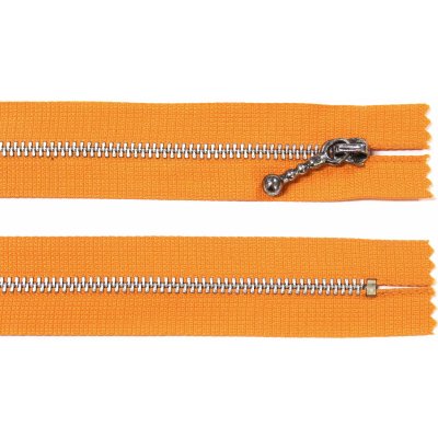 WICO Kovový zip no.3 nerozepínací 16cm oranžový (stříbrné zoubky) ozdobný jezdec – Hledejceny.cz