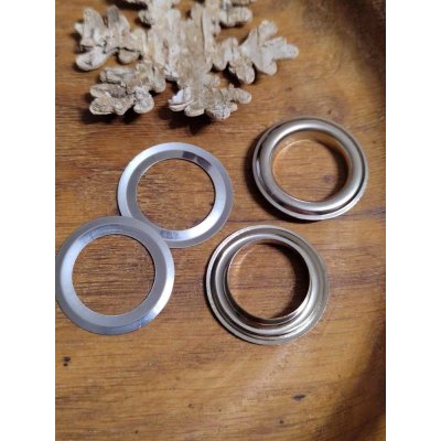 Průchodky s podložkou vnitřní Ø17 mm / vnější Ø26 mm – Zboží Dáma