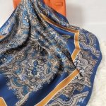 hedvábný šátek Modré ornamenty v dárkovém balení – Zboží Dáma