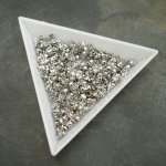 Kalota 4x2mm s očky - platinová - 50 ks – Sleviste.cz