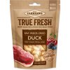 Pamlsek pro psa Carnilove Raw freeze-dried Duck with red fruits 40 g Carnilove