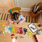 LEGO® Classic 11042 Kreativní veselá krabička – Zboží Živě