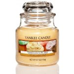 Yankee Candle Vanilla Cupcake 104 g – Zbozi.Blesk.cz