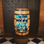 Stojan na víno Creative Cooper 3_HD_RGB hnědý – Sleviste.cz