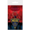 Přívěsky na klíče Přívěsek na klíče CurePink Netflix Stranger Things Hawkinsonova policie 5 x 6 cm textílie WK39214