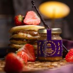 Včelařství Domovina Gourmed jahody s vanilkou v medu 75 g – Sleviste.cz