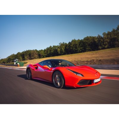 Zažijte Ferrari 458 Italia na uzavřeném polygonu Autodromu Most – Hledejceny.cz