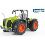 Bruder 3015 Traktor Claas Xerion 5000 + Bruder 2121 Balíkovač CLAAS Rollant 250 – Sleviste.cz