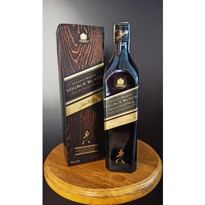 Johnnie Walker Double Black 40% 0,7 l (holá láhev) – Zbozi.Blesk.cz