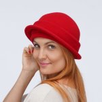 Krumlovanka dámský vlněný modelový klobouk Kr-0032-001 červený – Zboží Dáma